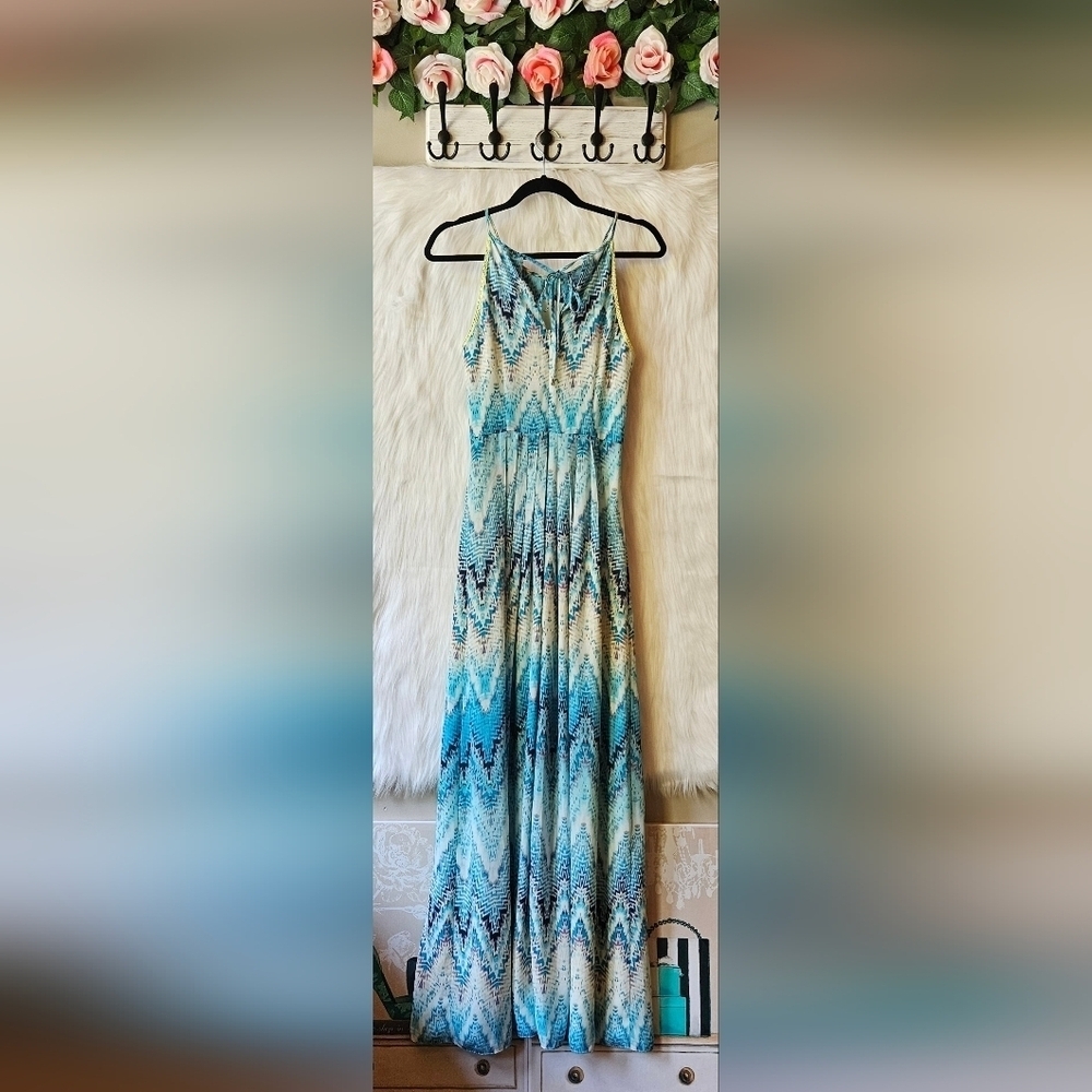 Kenzie *Rare* Aqua Geometric Chevron Maxi Dress - Picture 4 of 9